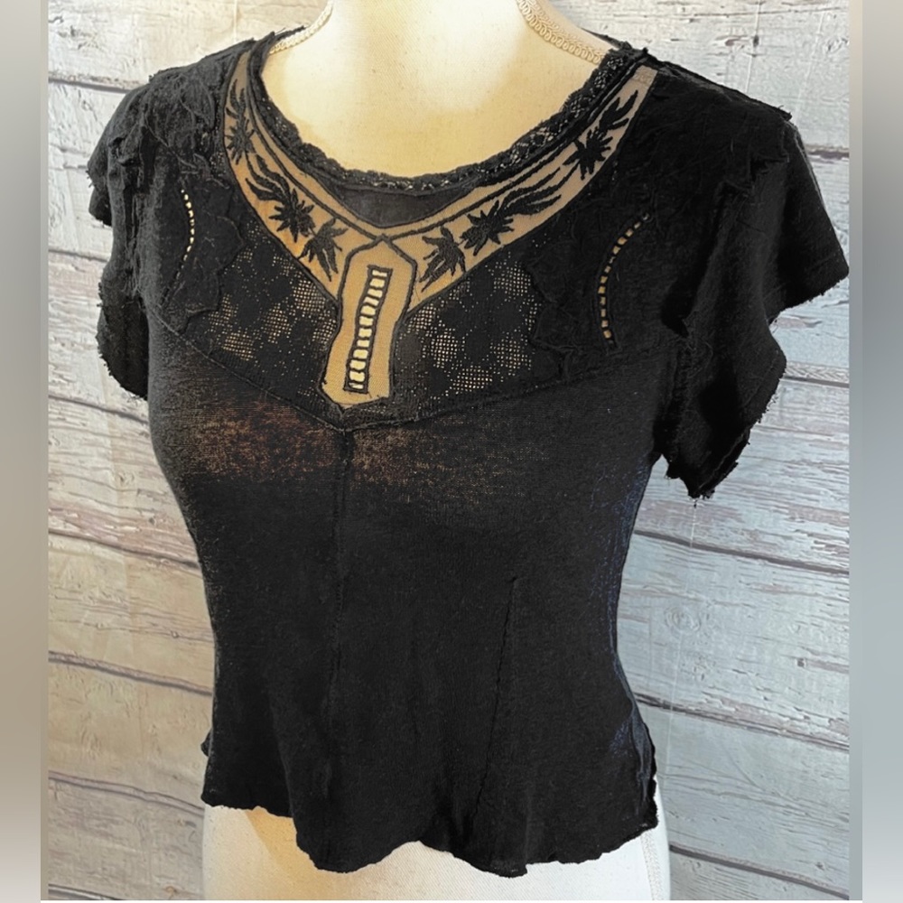 FREE PEOPLE linen blend shirt, delicate lace bust, undefined hem, black XS